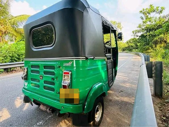 Bajaj Three Wheel 2019 - භාවිතා කරන ලද ත්‍රිරෝද රථය sale in Sri Lanka - patpat.lk