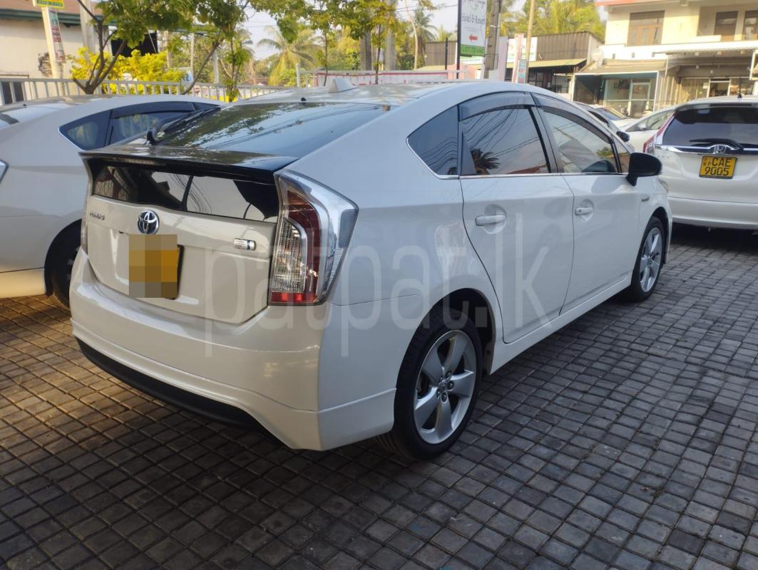 Toyota Prius 2014 - Used Car sale in Sri Lanka - patpat.lk