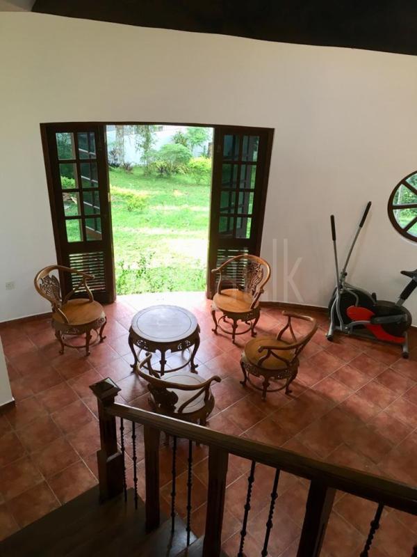 House for Sale in Talawatugoda