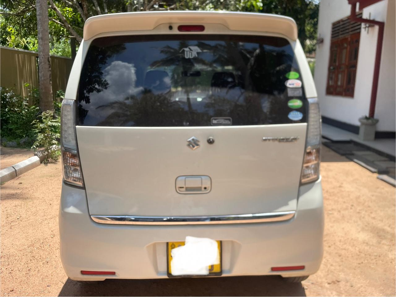 Suzuki Wagon R 2014 - பயன்படுத்தப்பட்டது கார் sale in Sri Lanka - patpat.lk