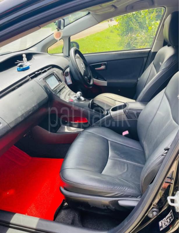 Toyota Prius 2012 - பயன்படுத்தப்பட்டது கார் sale in Sri Lanka - patpat.lk