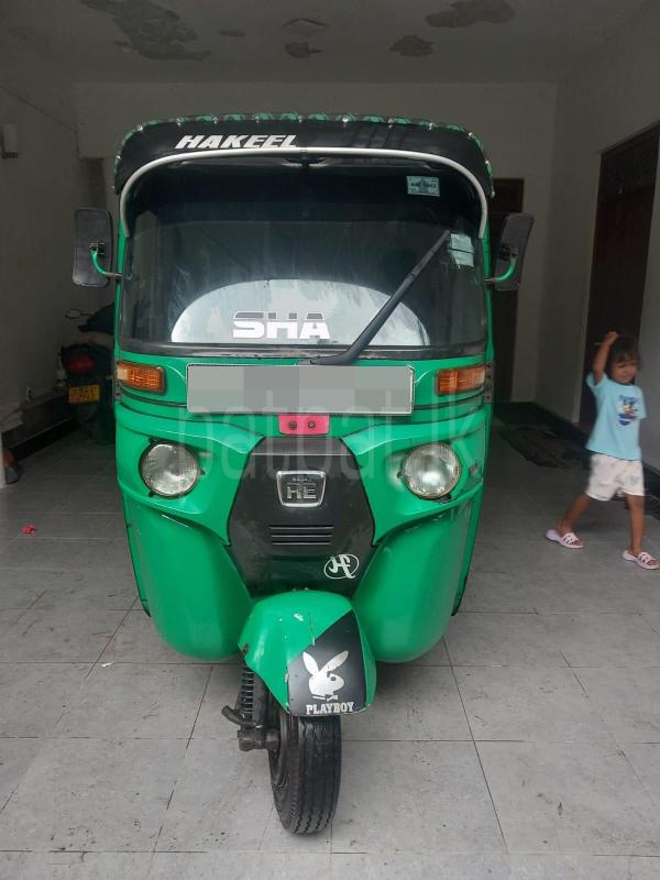 Bajaj Three Wheel 2015 - பயன்படுத்தப்பட்டது முச்சக்கர வண்டி sale in Sri Lanka - patpat.lk
