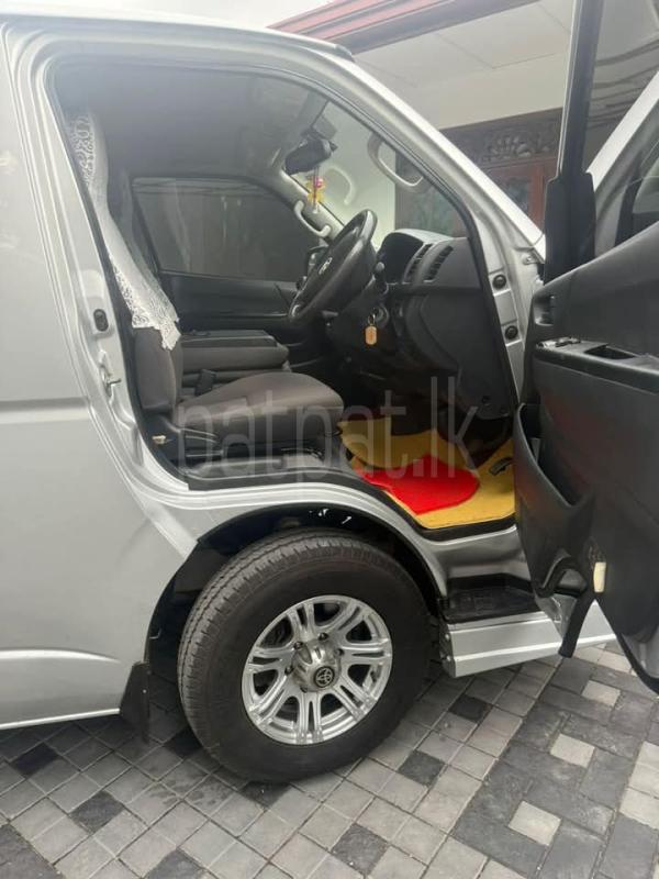 Advertisement image 6