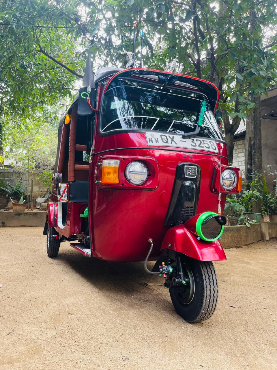 Bajaj Three Wheel 2010 - பயன்படுத்தப்பட்டது முச்சக்கர வண்டி sale in Sri Lanka - patpat.lk