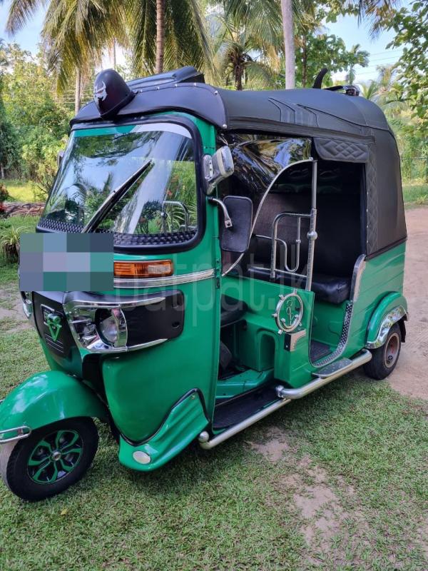Bajaj 4 stroke 2014 - பயன்படுத்தப்பட்டது முச்சக்கர வண்டி sale in Sri Lanka - patpat.lk