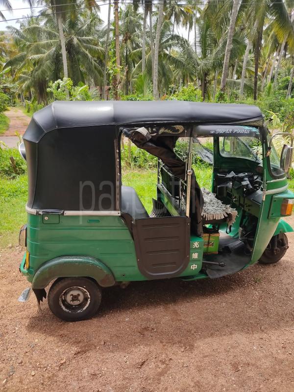 Bajaj 4 stroke 2012 - Used Three wheeler sale in Sri Lanka - patpat.lk