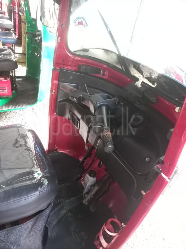 Bajaj Three Wheel 2014 - භාවිතා කරන ලද ත්‍රිරෝද රථය sale in Sri Lanka - patpat.lk