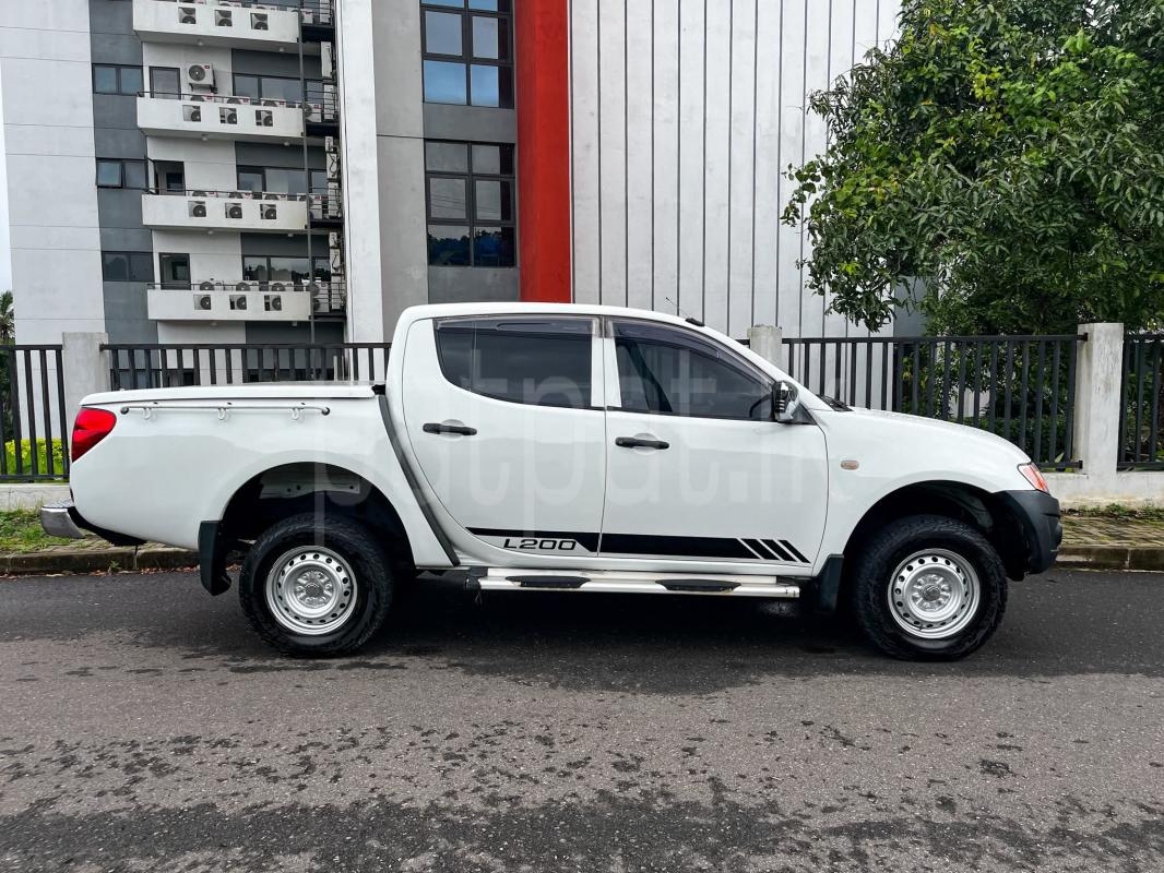 Mitsubishi L200 2011 - භාවිතා කරන ලද භාණ්ඩ ප්‍රවාහන sale in Sri Lanka - patpat.lk