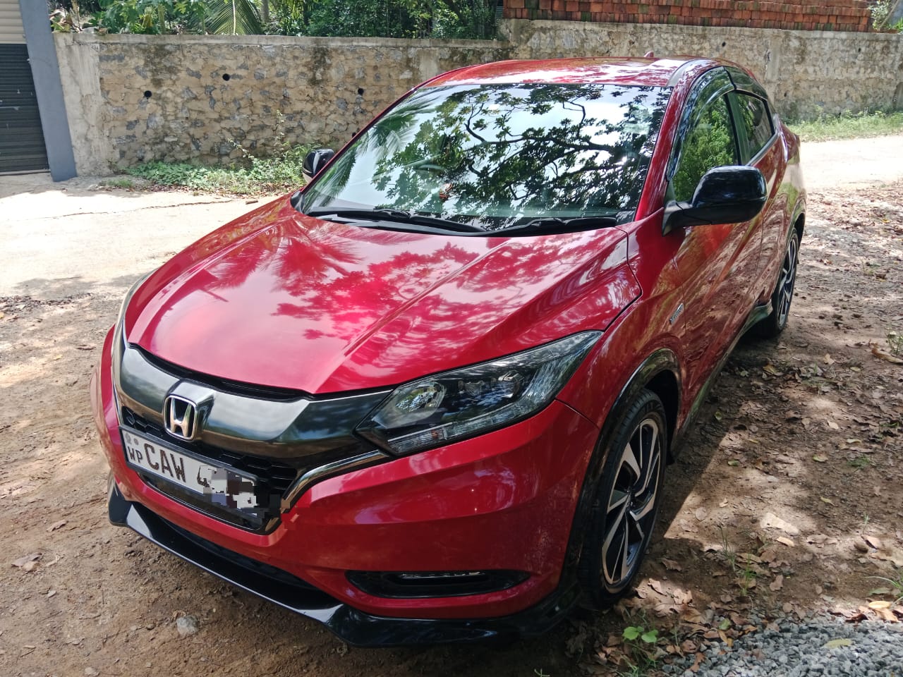 Honda Vezel 2017 - பயன்படுத்தப்பட்டது SUV sale in Sri Lanka - patpat.lk