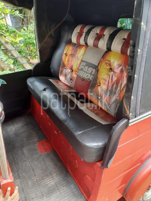 Bajaj 4 stroke 2011 - භාවිතා කරන ලද ත්‍රිරෝද රථය sale in Sri Lanka - patpat.lk