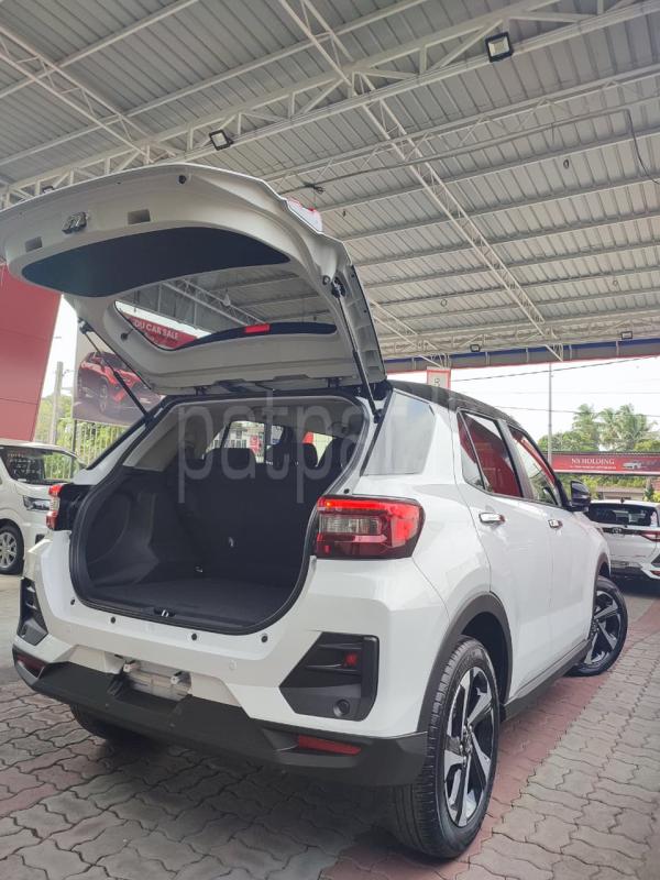 Advertisement image 4