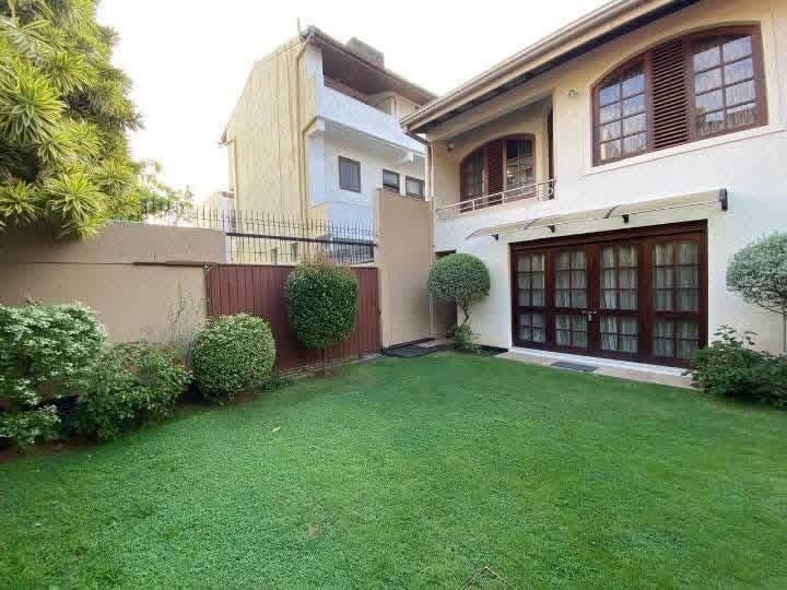 House for Sale in Wellawatta (Colombo 06)