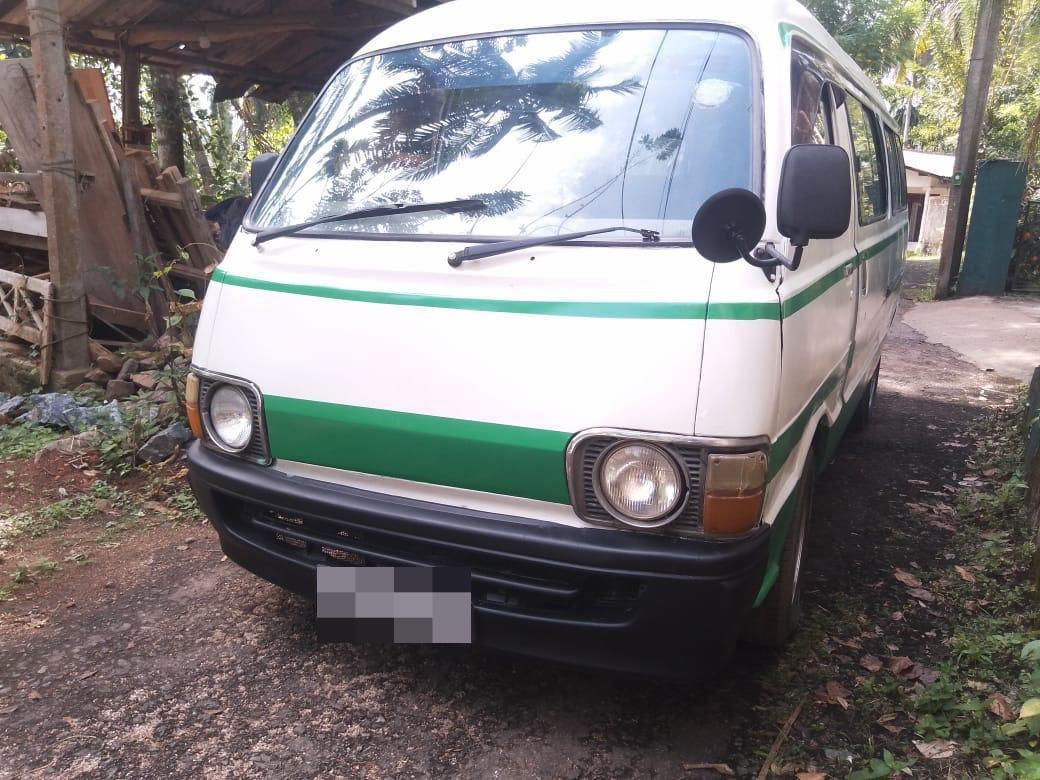 Toyota LH40 1982 - Used Van sale in Sri Lanka - patpat.lk