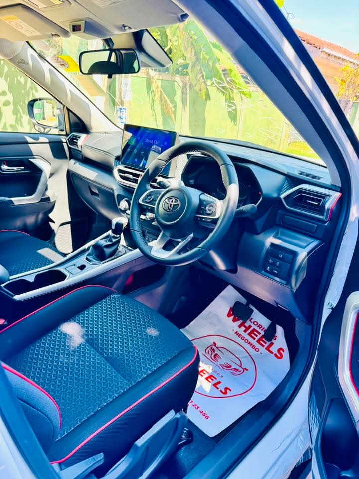 Toyota Raize 2025 - சான்றளிக்கப்பட்டது SUV sale in Sri Lanka - patpat.lk