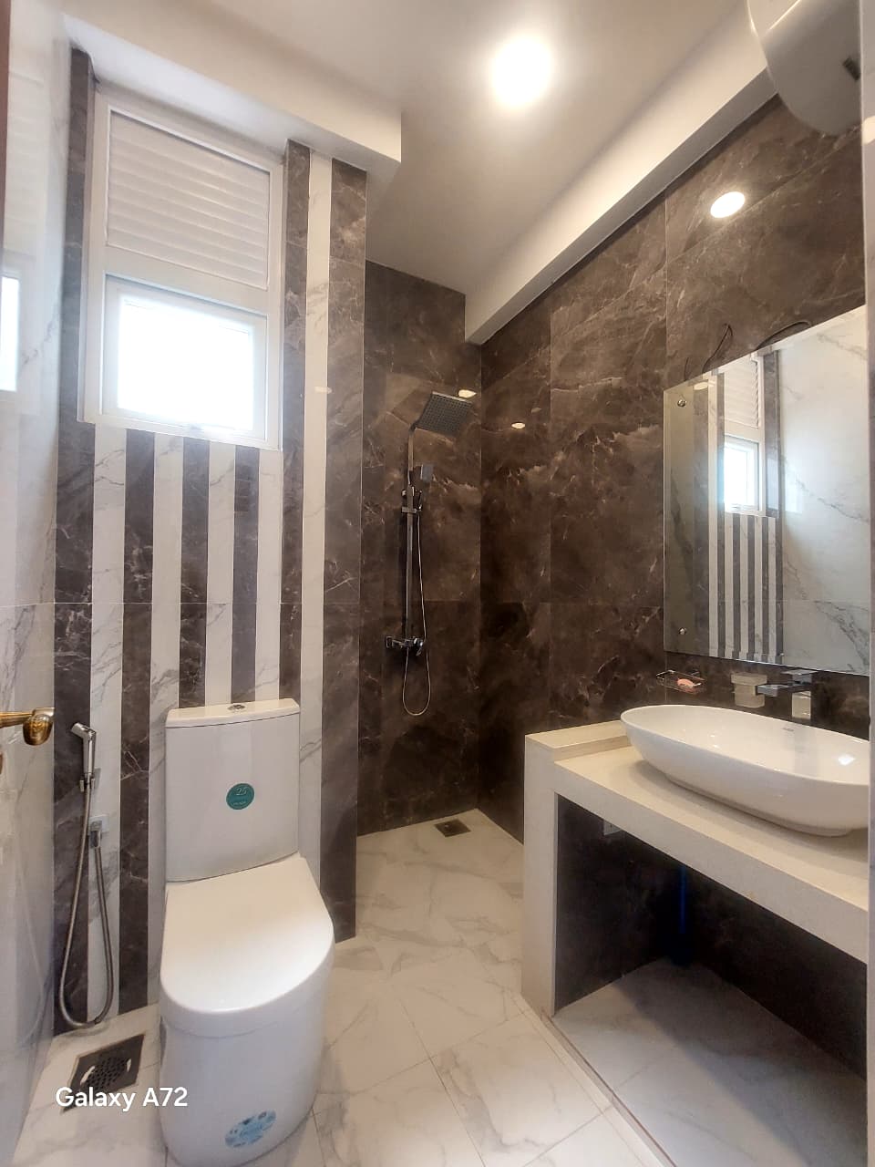 Luxury Apartment for Sale in Wellawatta (Colombo 06)