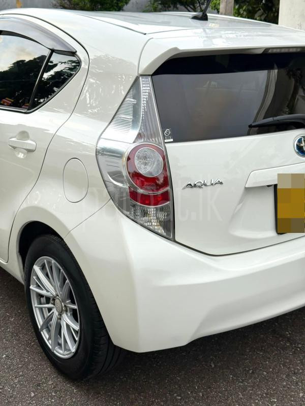 Toyota Aqua 2013 - பயன்படுத்தப்பட்டது கார் sale in Sri Lanka - patpat.lk