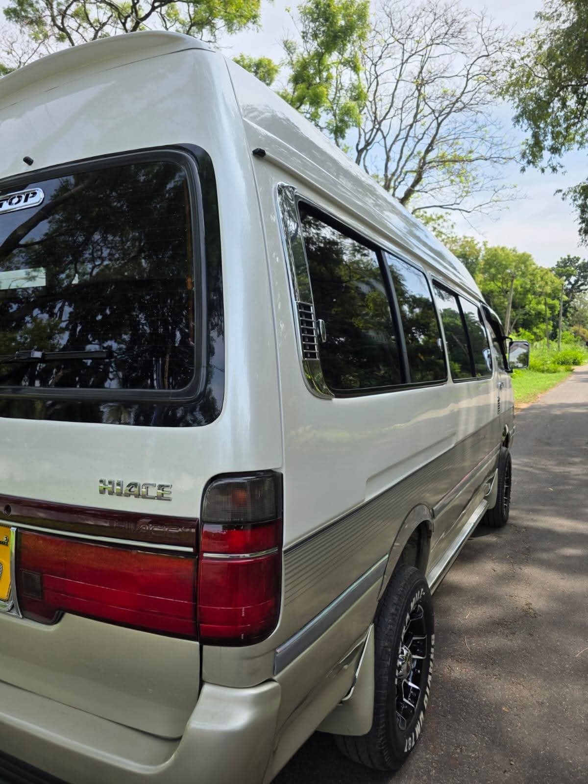 Toyota Hiace 1994 - Used Van sale in Sri Lanka - patpat.lk
