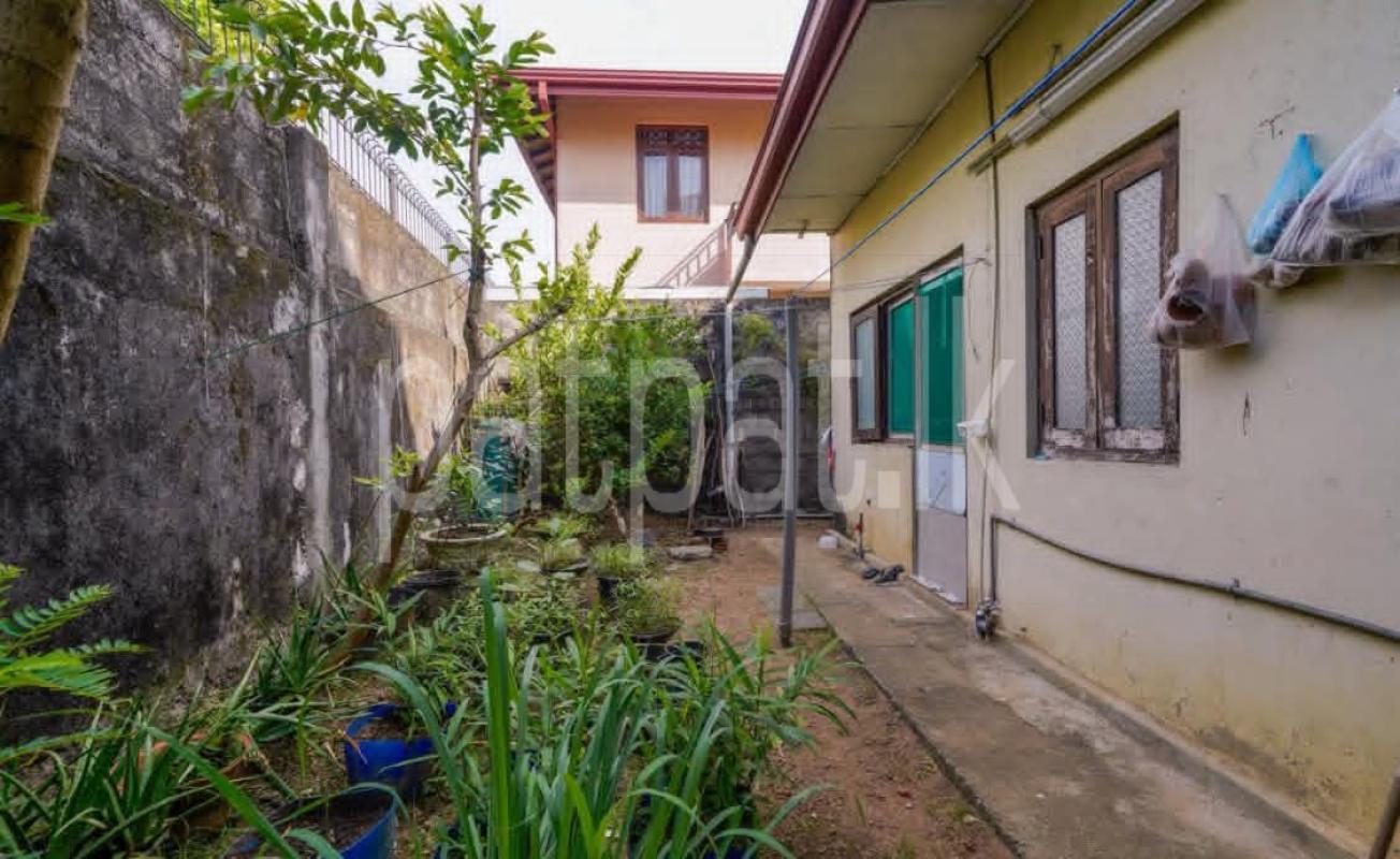 House for Sale in Boralesgamuwa