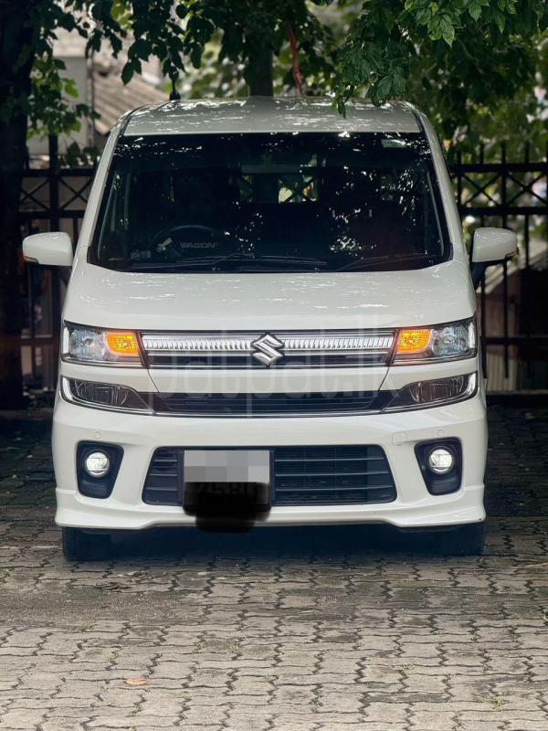 Suzuki Wagon R 2018 - භාවිතා කරන ලද කාර් sale in Sri Lanka - patpat.lk