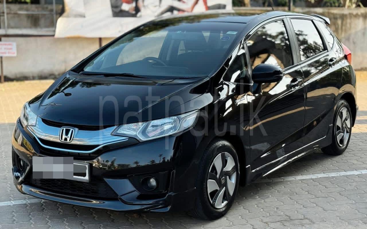 Honda Fit 2013 - භාවිතා කරන ලද කාර් sale in Sri Lanka - patpat.lk