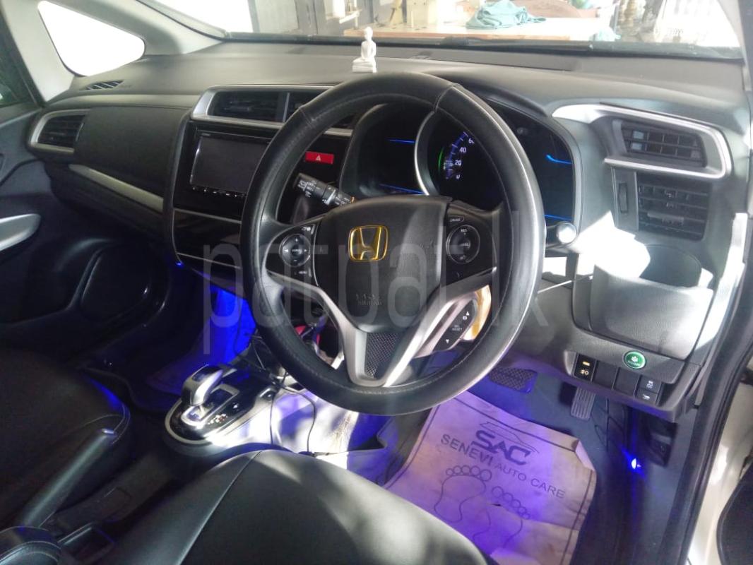 Honda Fit 2014 - பயன்படுத்தப்பட்டது கார் sale in Sri Lanka - patpat.lk