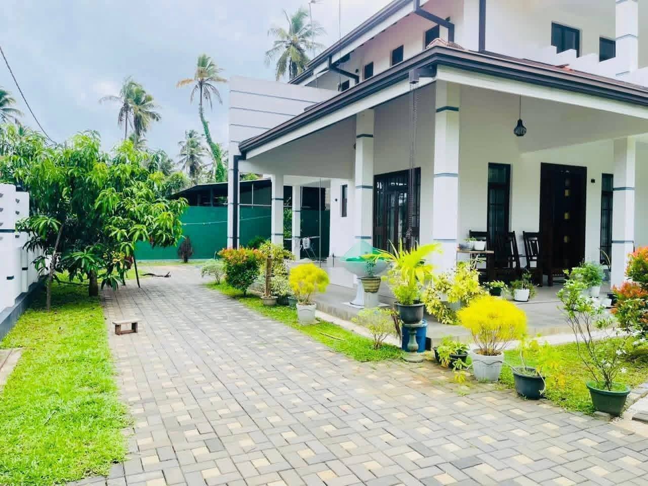 House for Sale in Marawila