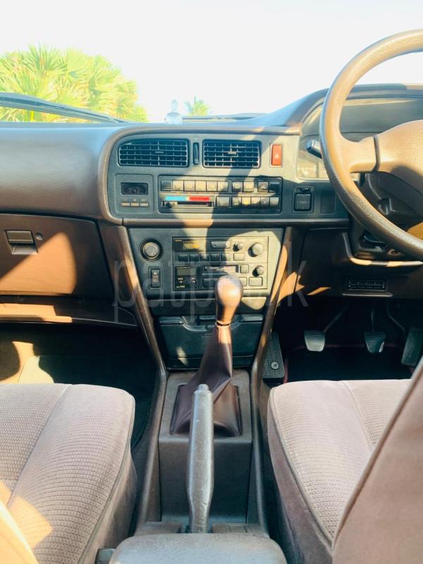 Toyota Carina 1989 - භාවිතා කරන ලද කාර් sale in Sri Lanka - patpat.lk