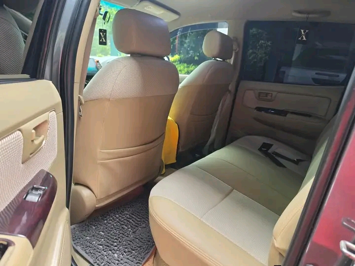 Toyota Hilux 2009 - பயன்படுத்தப்பட்டது சரக்கு போக்குவரத்து sale in Sri Lanka - patpat.lk