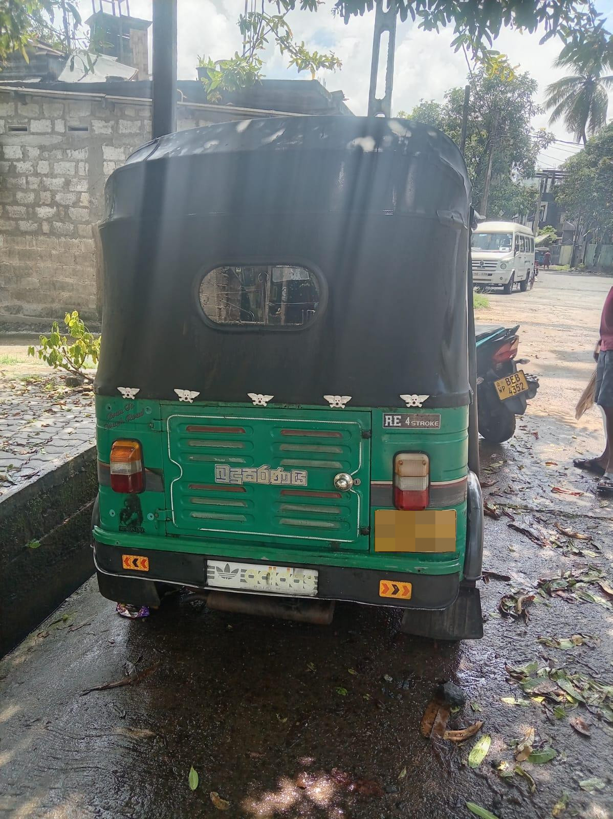 Bajaj Three Wheel 2016 - பயன்படுத்தப்பட்டது முச்சக்கர வண்டி sale in Sri Lanka - patpat.lk