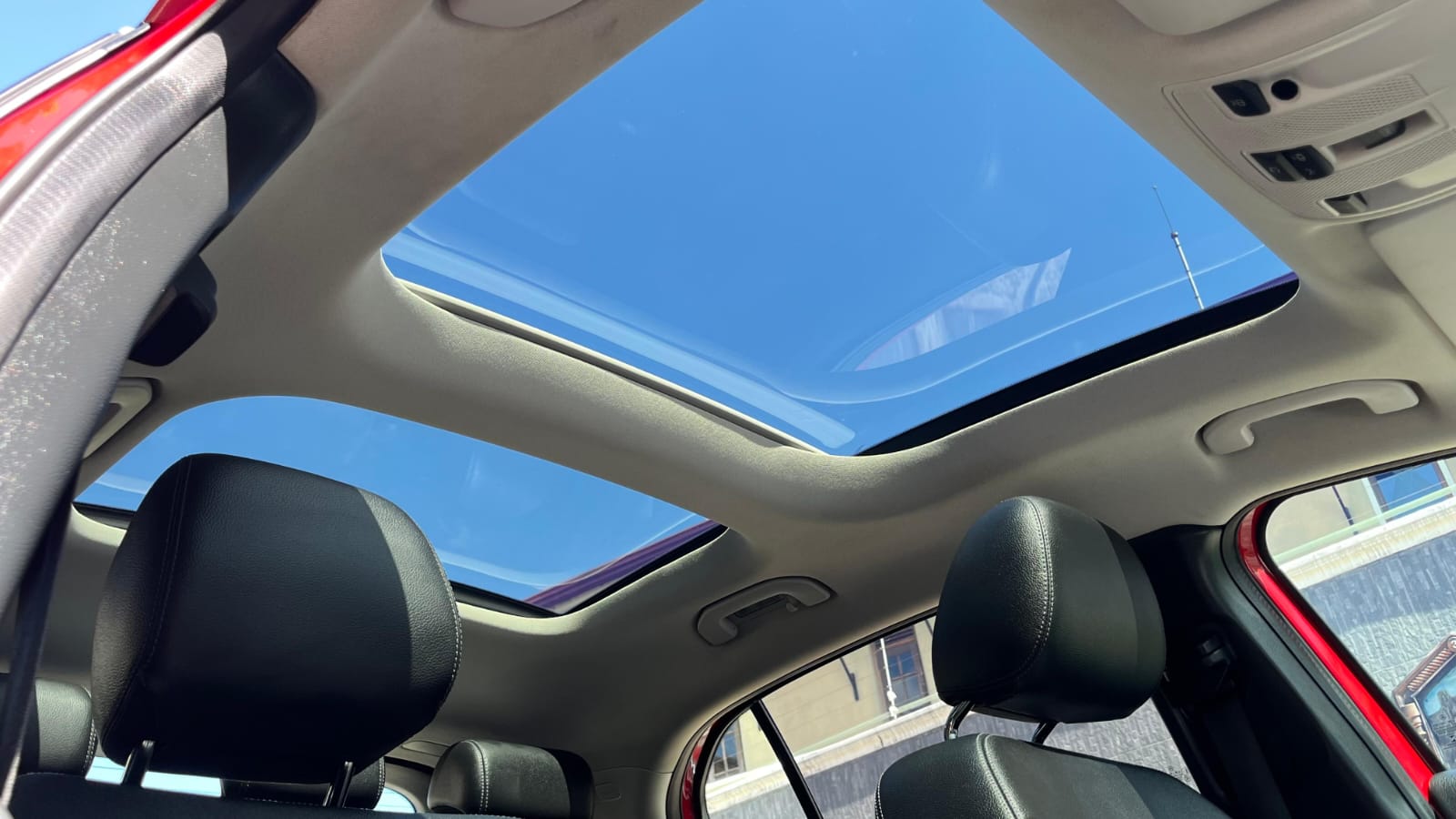 Mercedes Benz GLA Class 2018 - භාවිතා කරන ලද SUV රථය sale in Sri Lanka - patpat.lk