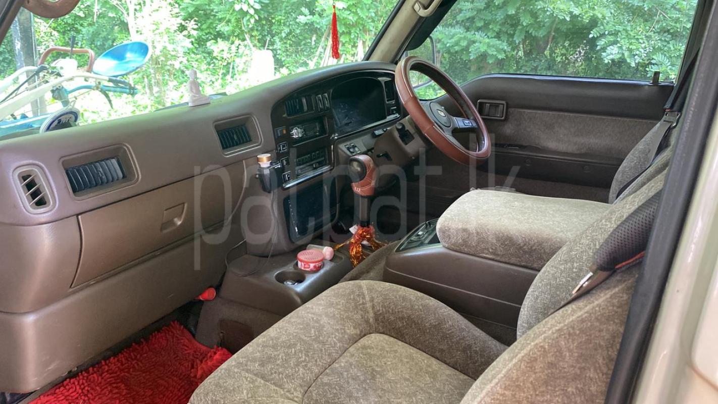 Nissan Caravan 1992 - பயன்படுத்தப்பட்டது வேன் sale in Sri Lanka - patpat.lk