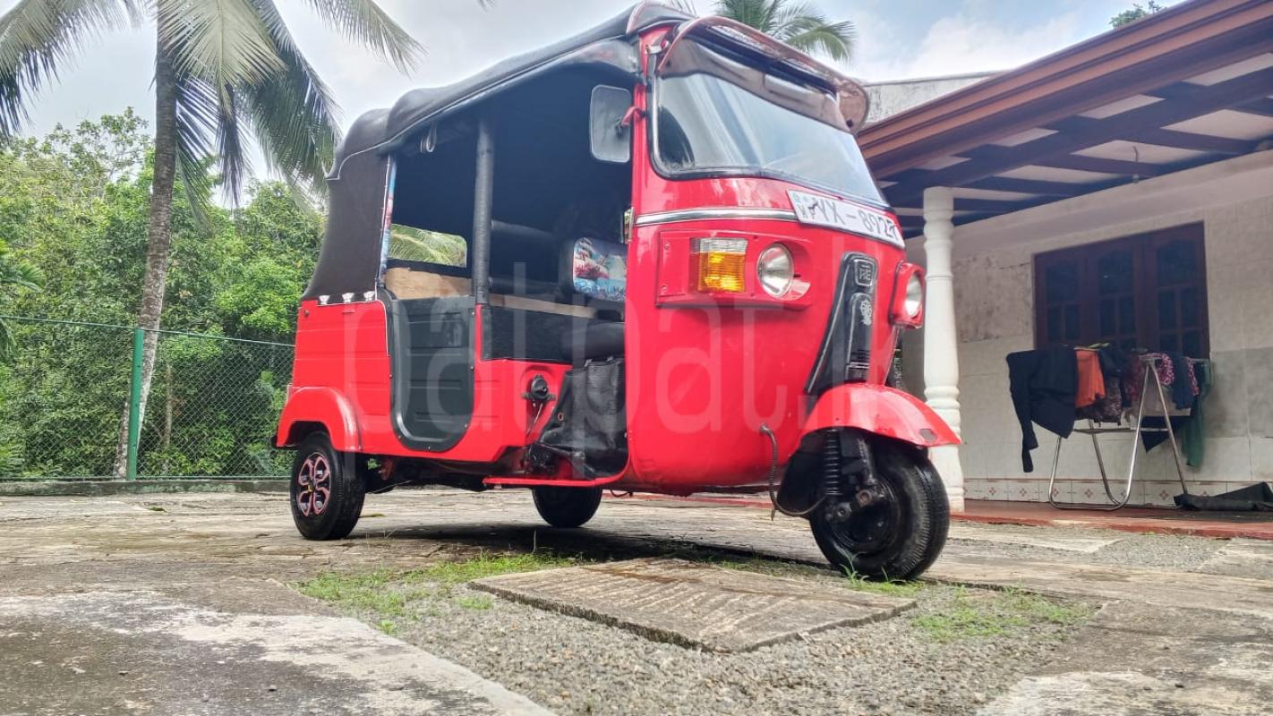 Bajaj 4 stroke 2011 - பயன்படுத்தப்பட்டது முச்சக்கர வண்டி sale in Sri Lanka - patpat.lk