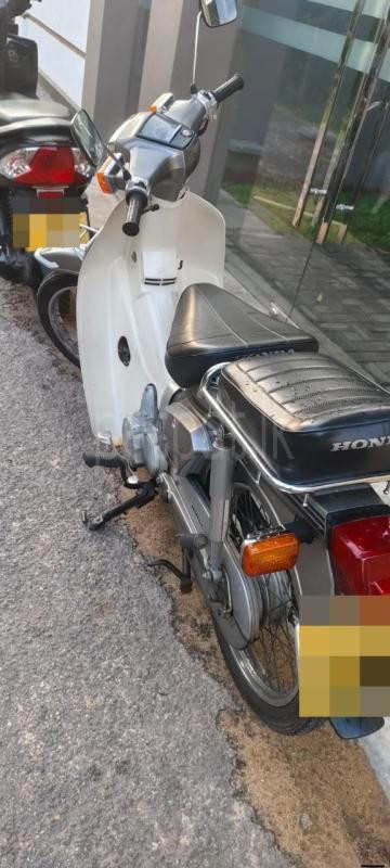 Advertisement image 1