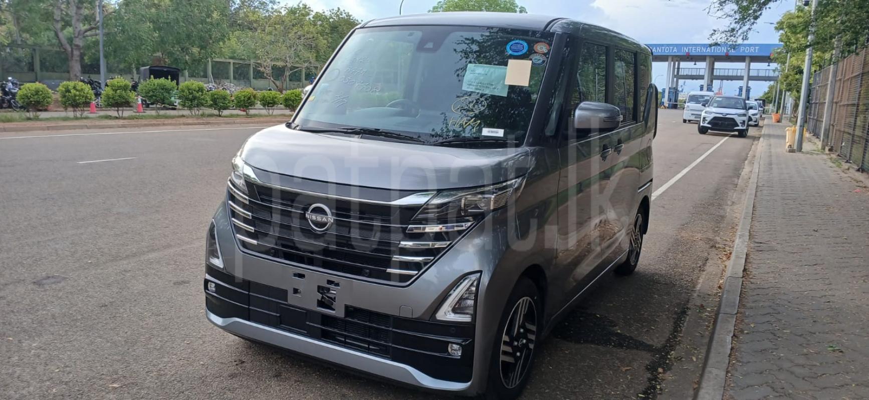 Nissan Roox 2023 - Reconditioned Car sale in Sri Lanka - patpat.lk