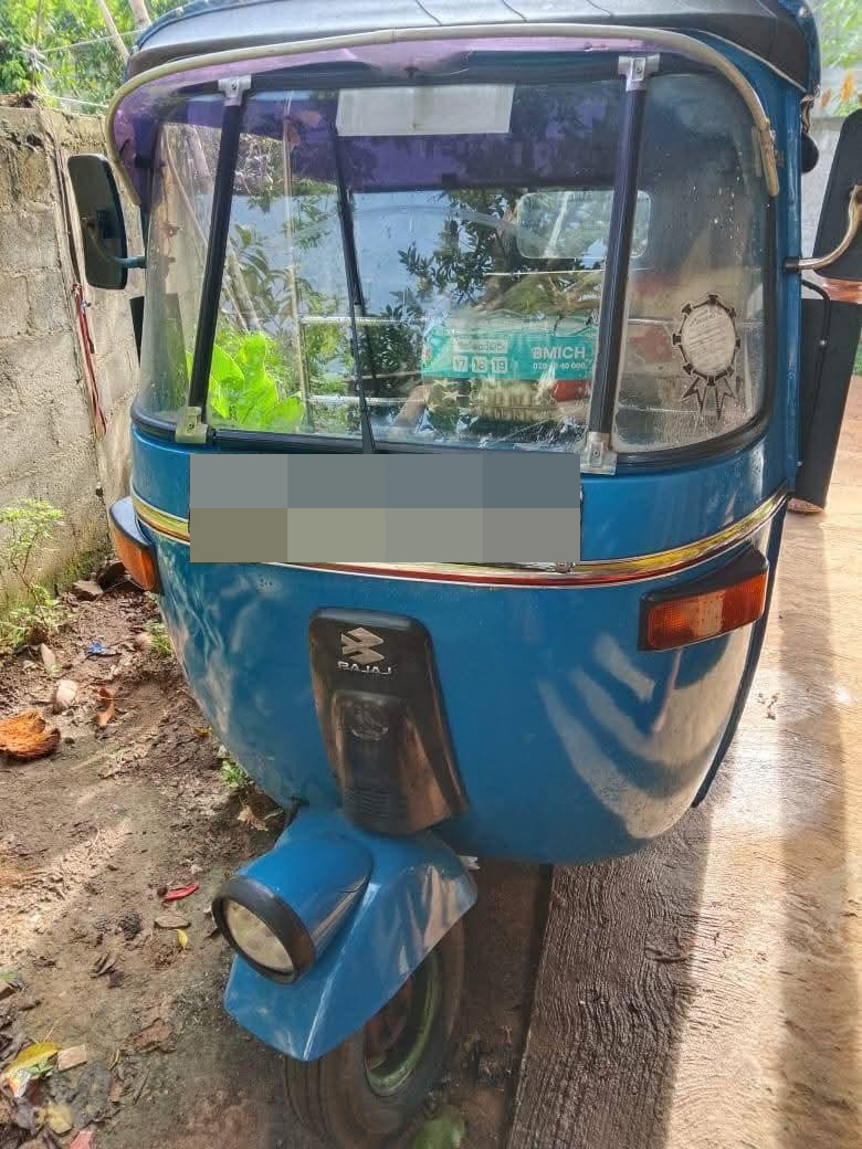 Bajaj Three Wheel 2008 - භාවිතා කරන ලද ත්‍රිරෝද රථය sale in Sri Lanka - patpat.lk