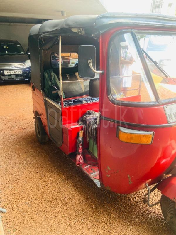 Bajaj Three Wheel 2005 - பயன்படுத்தப்பட்டது முச்சக்கர வண்டி sale in Sri Lanka - patpat.lk