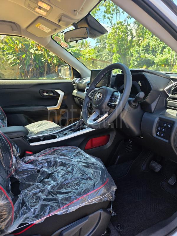 Advertisement image 6