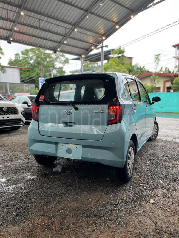 Advertisement image 4