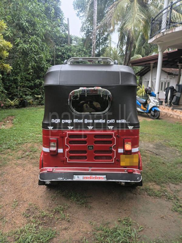 Bajaj Three Wheel 2015 - Used Three wheeler sale in Sri Lanka - patpat.lk