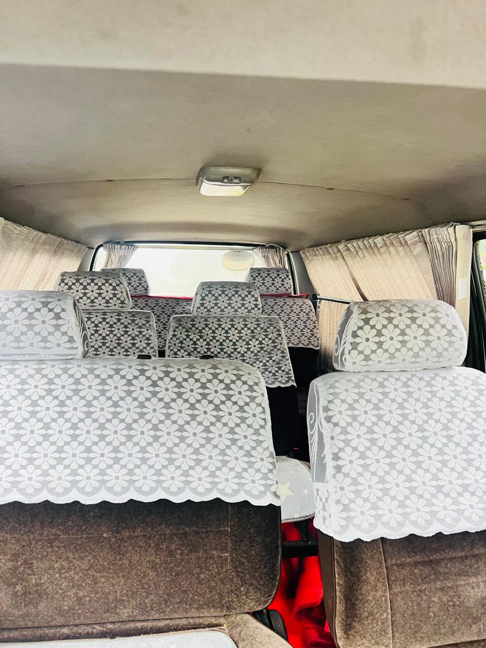 Toyota Hiace 2002 - பயன்படுத்தப்பட்டது வேன் sale in Sri Lanka - patpat.lk