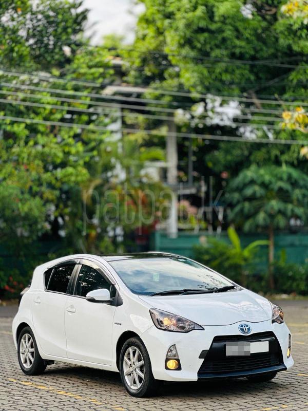 Toyota Aqua 2012 - Used Car sale in Sri Lanka - patpat.lk