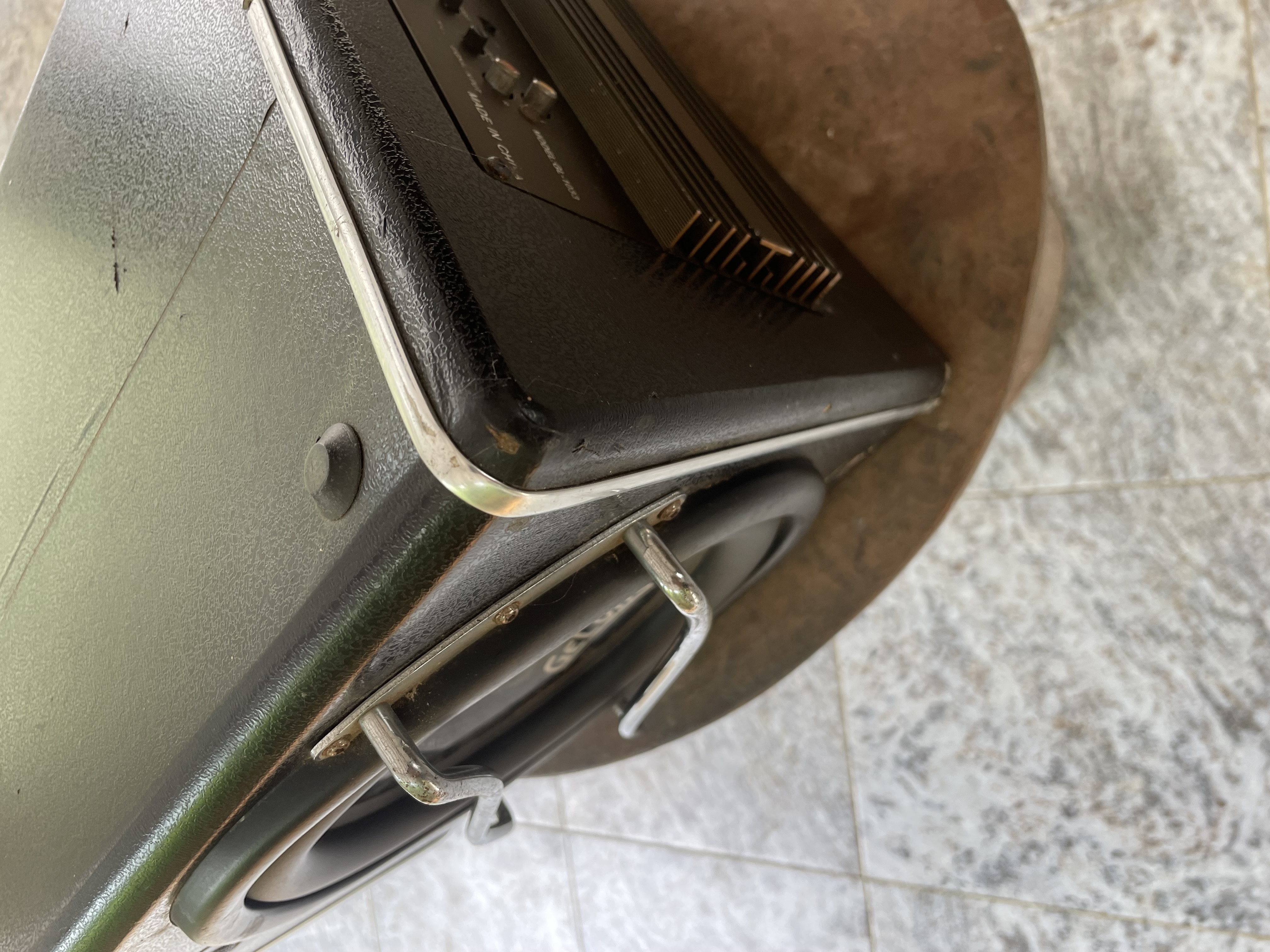 GELONG SUBWOOFER