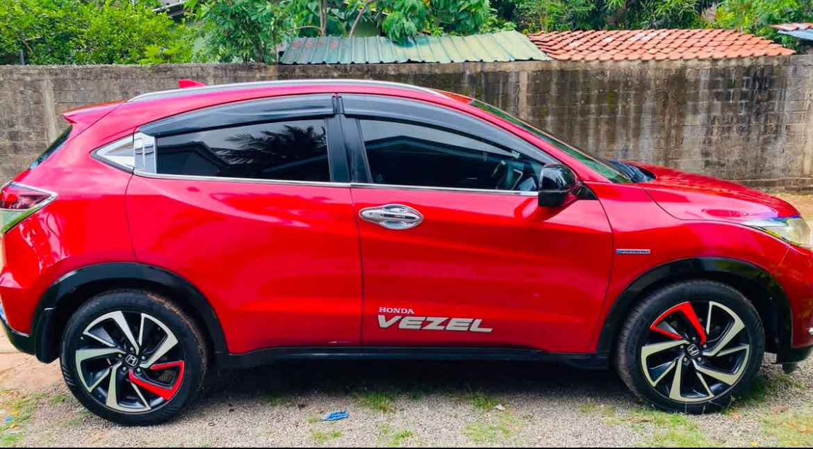 Honda Vezel 2015 - பயன்படுத்தப்பட்டது SUV sale in Sri Lanka - patpat.lk