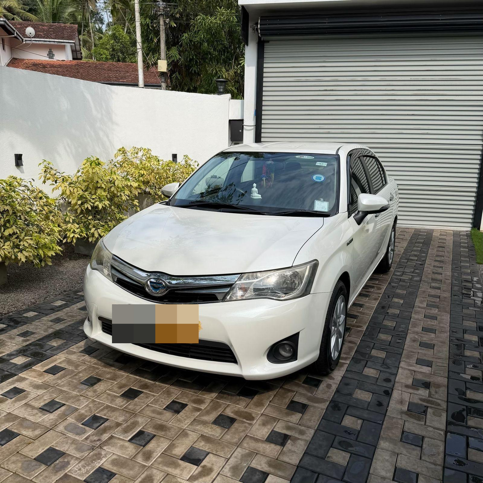 Toyota Axio 2017 - Used Car sale in Sri Lanka - patpat.lk