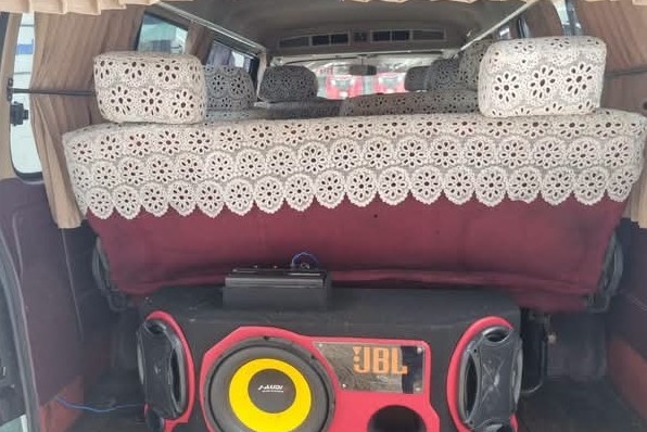 Toyota Hiace 1993 - භාවිතා කරන ලද වෑන් රථය sale in Sri Lanka - patpat.lk
