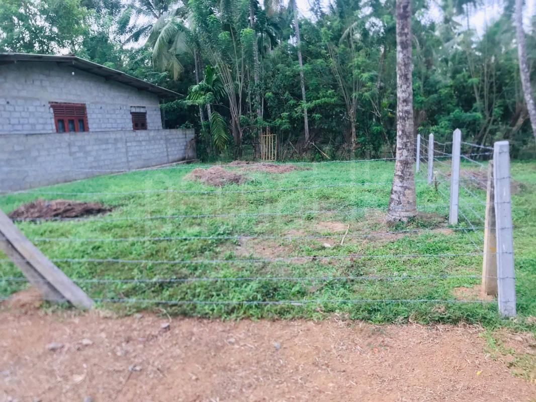 Residential Land for Sale in Kadawatha ads-image-1