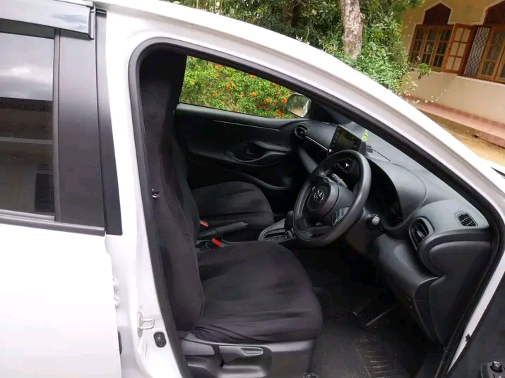 Toyota Yaris 2023 - භාවිතා කරන ලද කාර් sale in Sri Lanka - patpat.lk