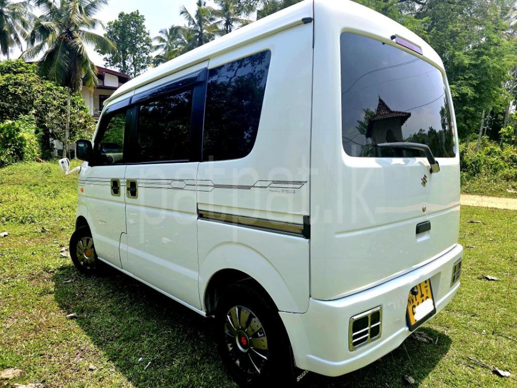 Advertisement image 1