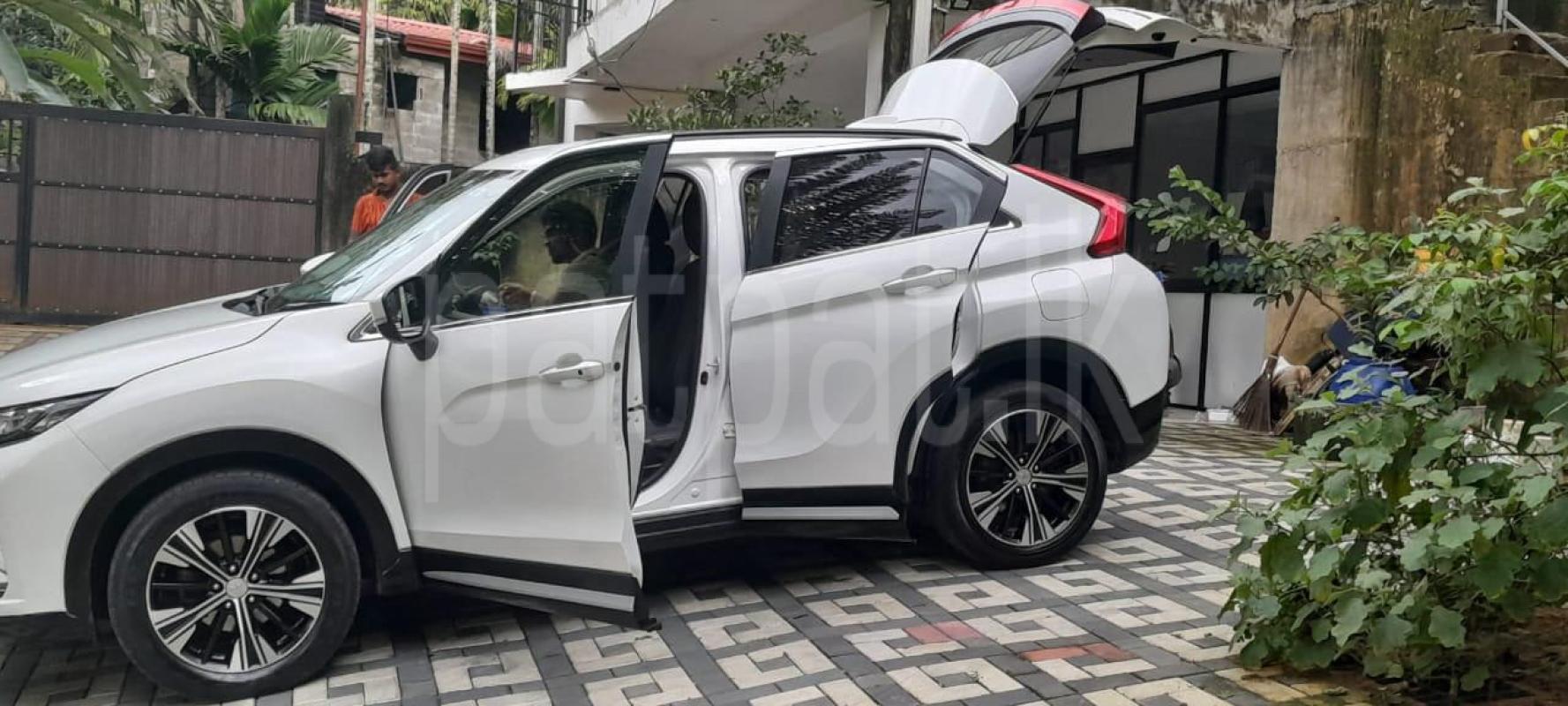 Mitsubishi Eclipse Cross 2018 - භාවිතා කරන ලද SUV රථය sale in Sri Lanka - patpat.lk