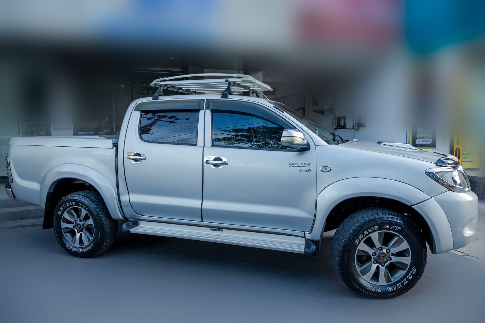 Toyota Hilux 2011 - பயன்படுத்தப்பட்டது சரக்கு போக்குவரத்து sale in Sri Lanka - patpat.lk